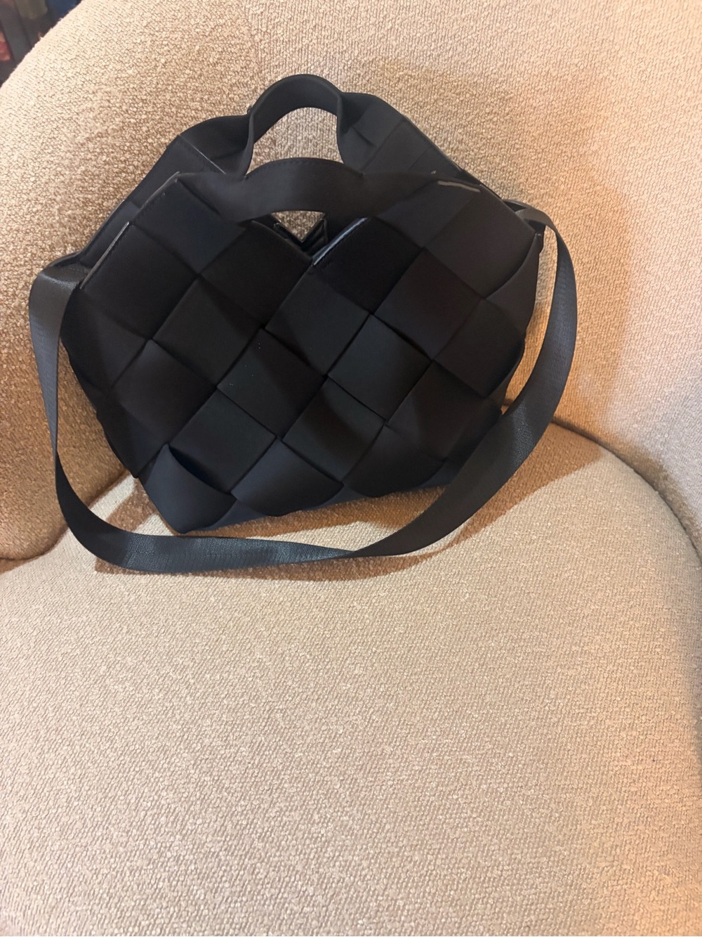 Sol and Solene Black Woven Heart Crossbody Bag - Women